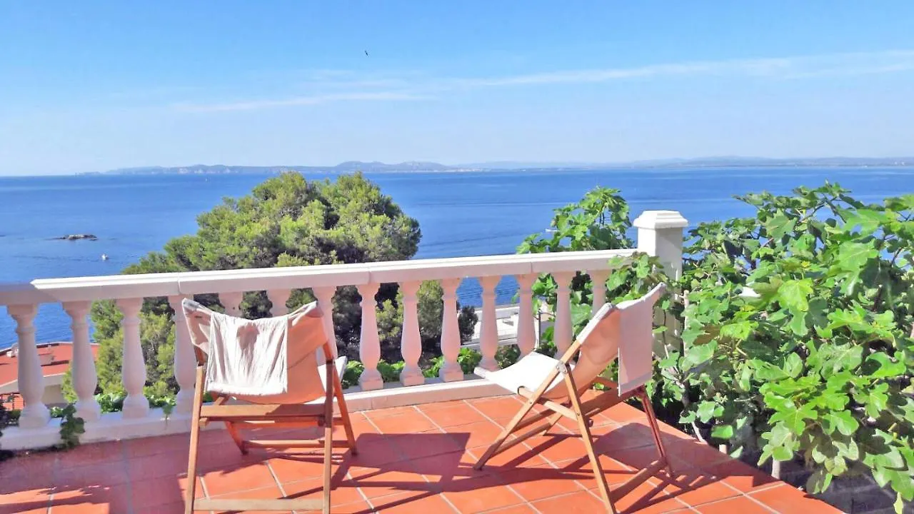 Breathtaking Costabrava Seaview Apartment 5M Beach - Casa Artevida Roses 0*,  Spain