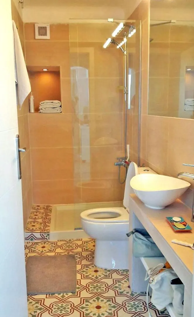 Breathtaking Costabrava Seaview Apartment 5M Beach - Casa Artevida Roses Spain
